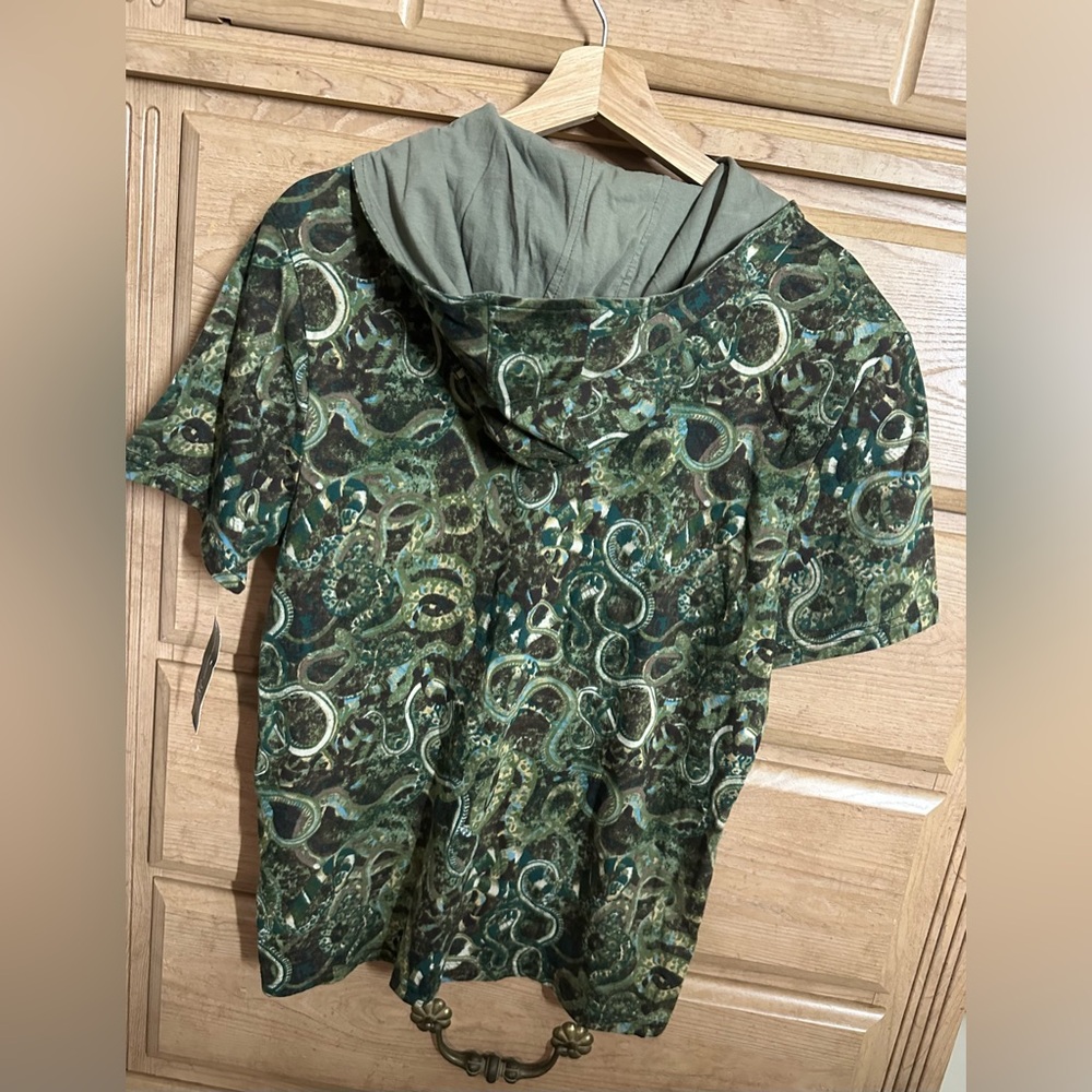 INC International | Green Tea Leaf Camouflage Pattern Play Hoodie T-Shirt | Sz:S - Picture 4 of 14